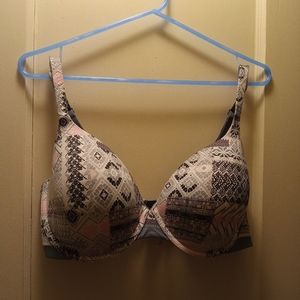Victoria's Secret Body by Victoria, lined perfect coverage size 36DD